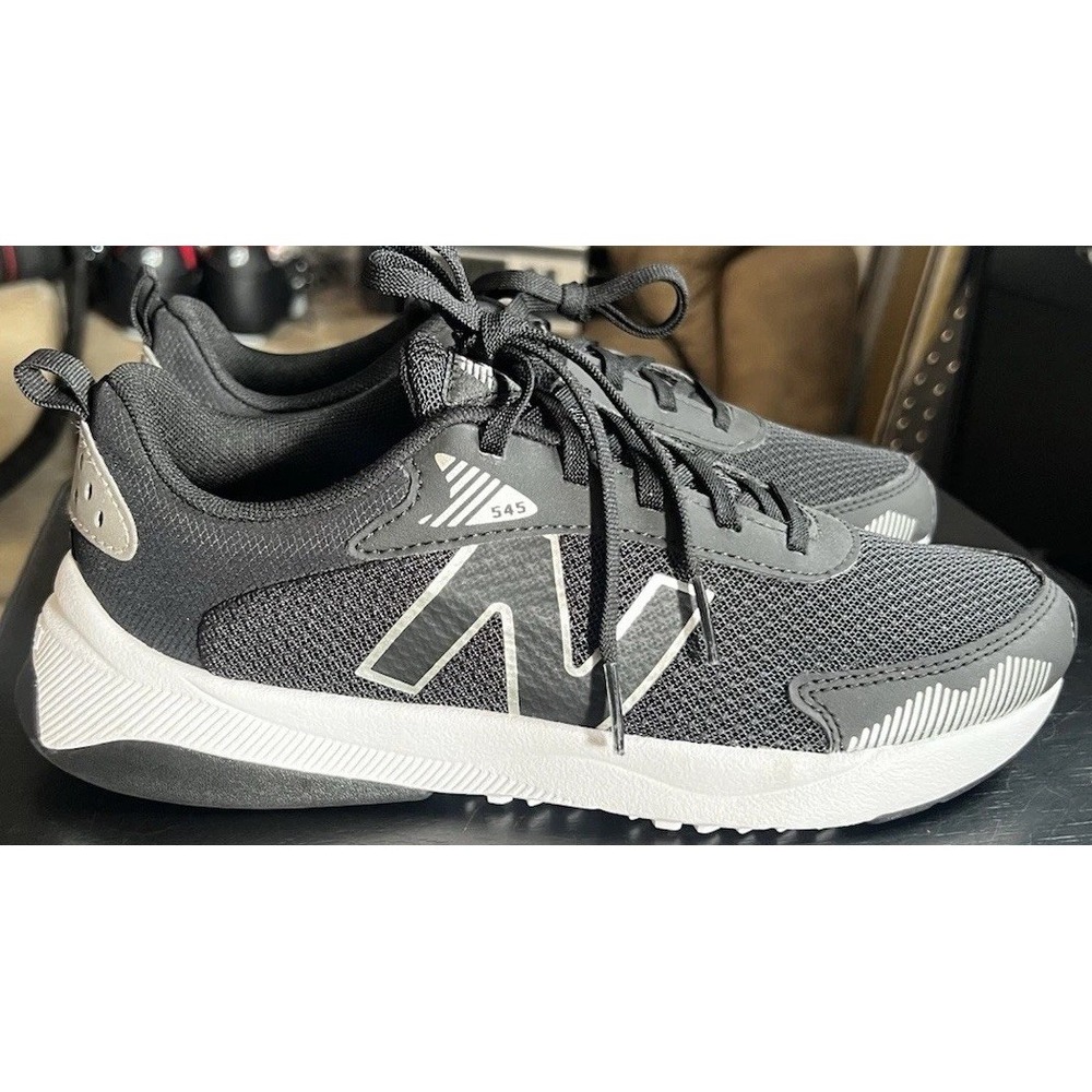 New Balance DynaSoft 545 V1 Lace-Up Running Shoes Black/White Boy's Size 4.5
